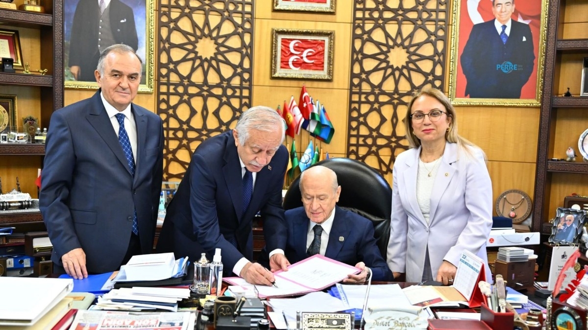 Bahçeli'den ‘süreç’ açıklaması: ‘Öcalan umuda, Ahmetler göreve, Demirtaş evine dönmeli’
