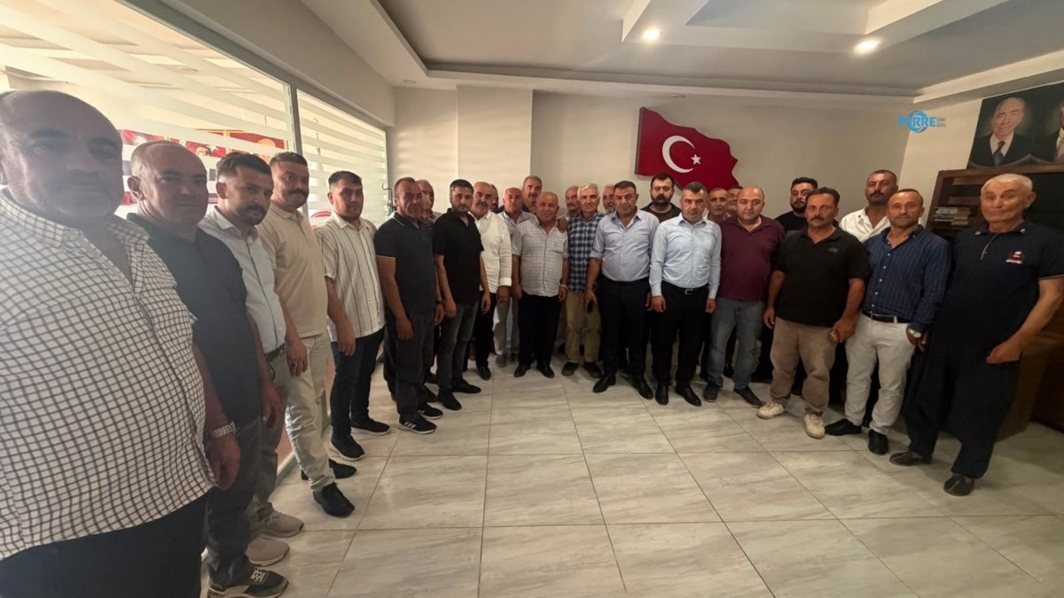 MHP Besni’de yeni dönem başladı: Fevzi Öztürk başkanlığında görev dağılımı yapıldı