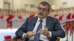 MEB'den 81 ile genelge: Cep telefonu, veli randevusu, önlük ve deneme sınavlarında yeni dönem